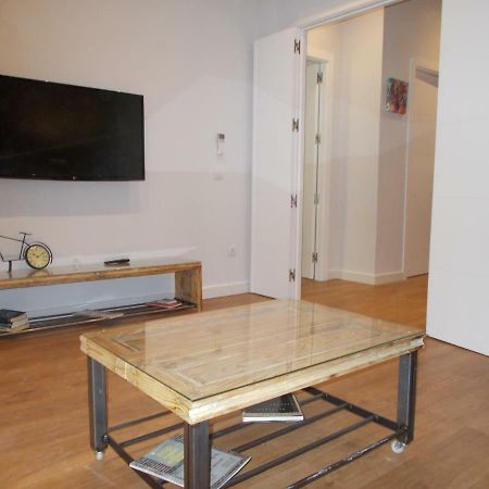 Sol Gran Via Apartment Madrid Exterior photo